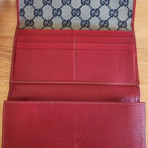 Gucci Vintage Red Wallet - Picture 11 of 16